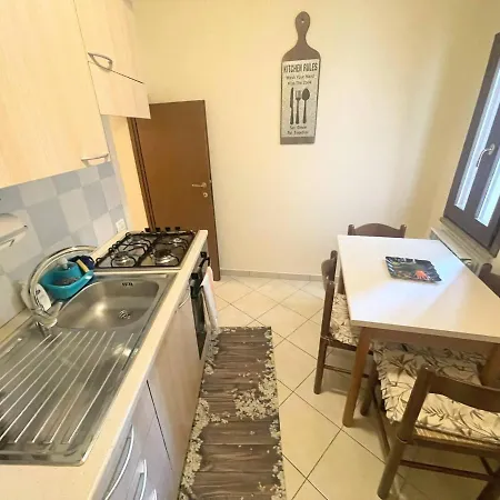 Centrally Located A1 - Sleeps 6 - Terrace - Bbq - Car Not Needed Wifi *