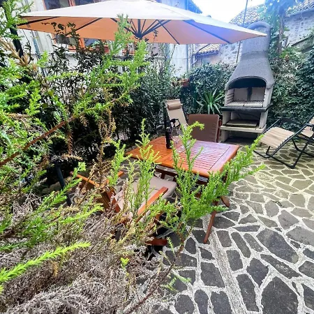 Апартаменты Centrally Located A1 - Sleeps 6 - Terrace - Bbq - Car Not Needed Wifi Сполето