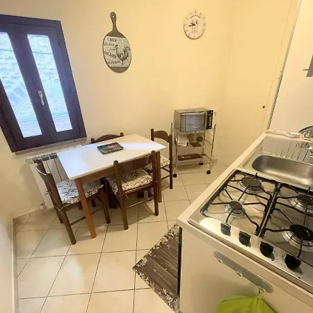 Centrally Located A1 - Sleeps 6 - Terrace - Bbq - Car Not Needed Wifi * Сполето