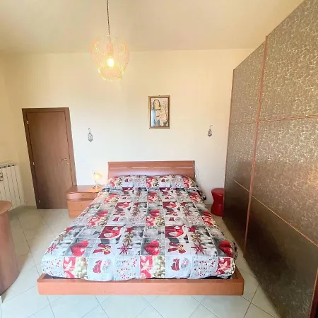 Апартаменты Centrally Located A1 - Sleeps 6 - Terrace - Bbq - Car Not Needed Wifi Сполето