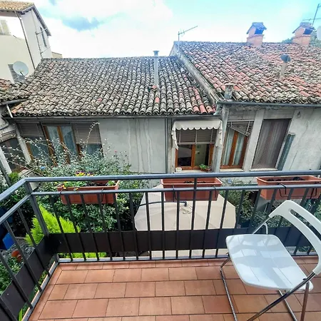 Centrally Located A1 - Sleeps 6 - Terrace - Bbq - Car Not Needed Wifi Spoleto