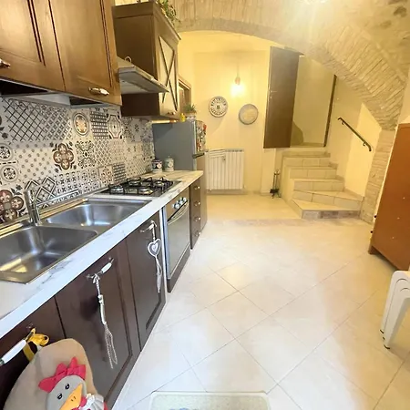 Centrally Located A1 - Sleeps 6 - Terrace - Bbq - Car Not Needed Wifi Апартаменты *