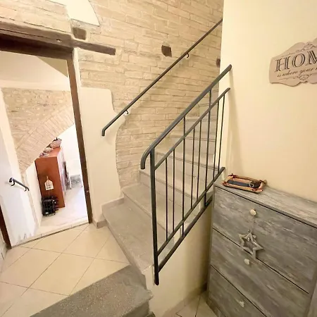 Centrally Located A1 - Sleeps 6 - Terrace - Bbq - Car Not Needed Wifi *