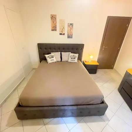 Centrally Located A1 - Sleeps 6 - Terrace - Bbq - Car Not Needed Wifi * Сполето