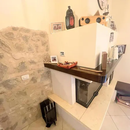 Lägenhet Centrally Located A1 - Sleeps 6 - Terrace - Bbq - Car Not Needed Wifi